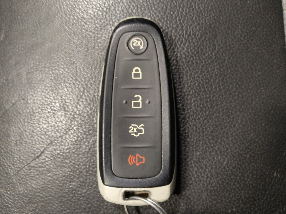 2014 Ford Escape in Live Oak, TX 78233 - 18146031 32