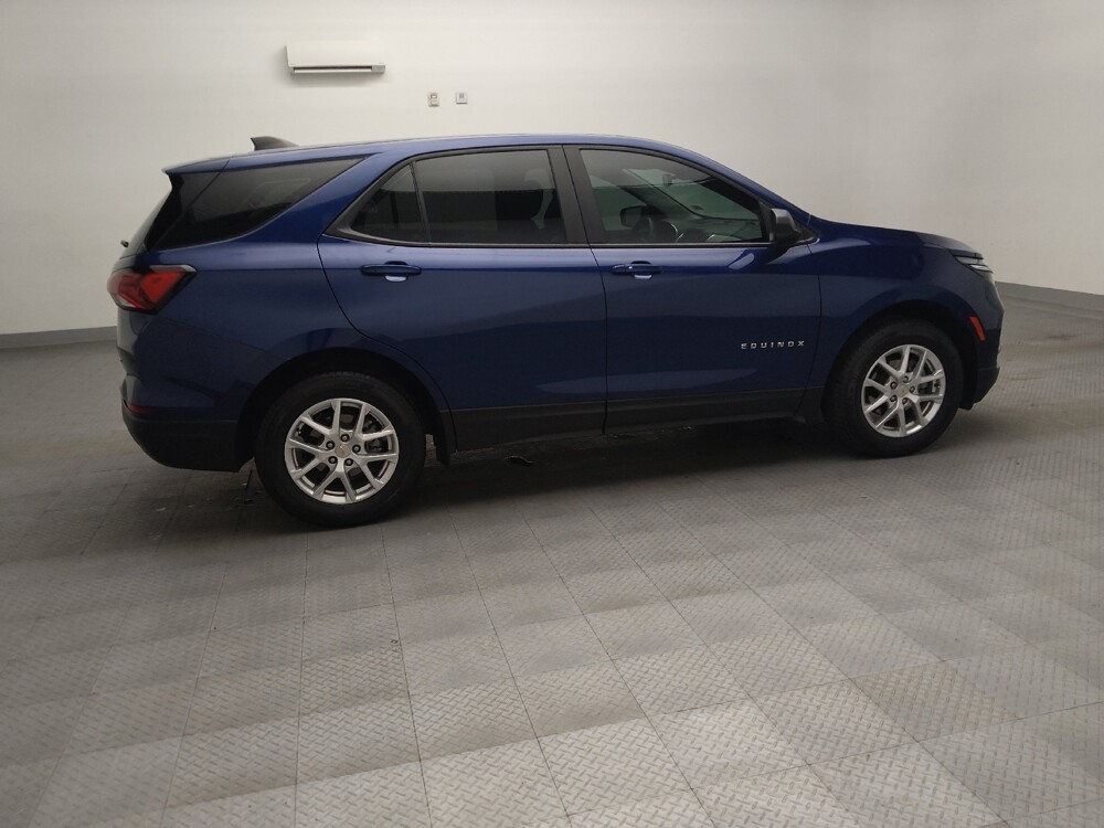 2022 Chevrolet Equinox in Live Oak, TX 78233 - 18146048 10
