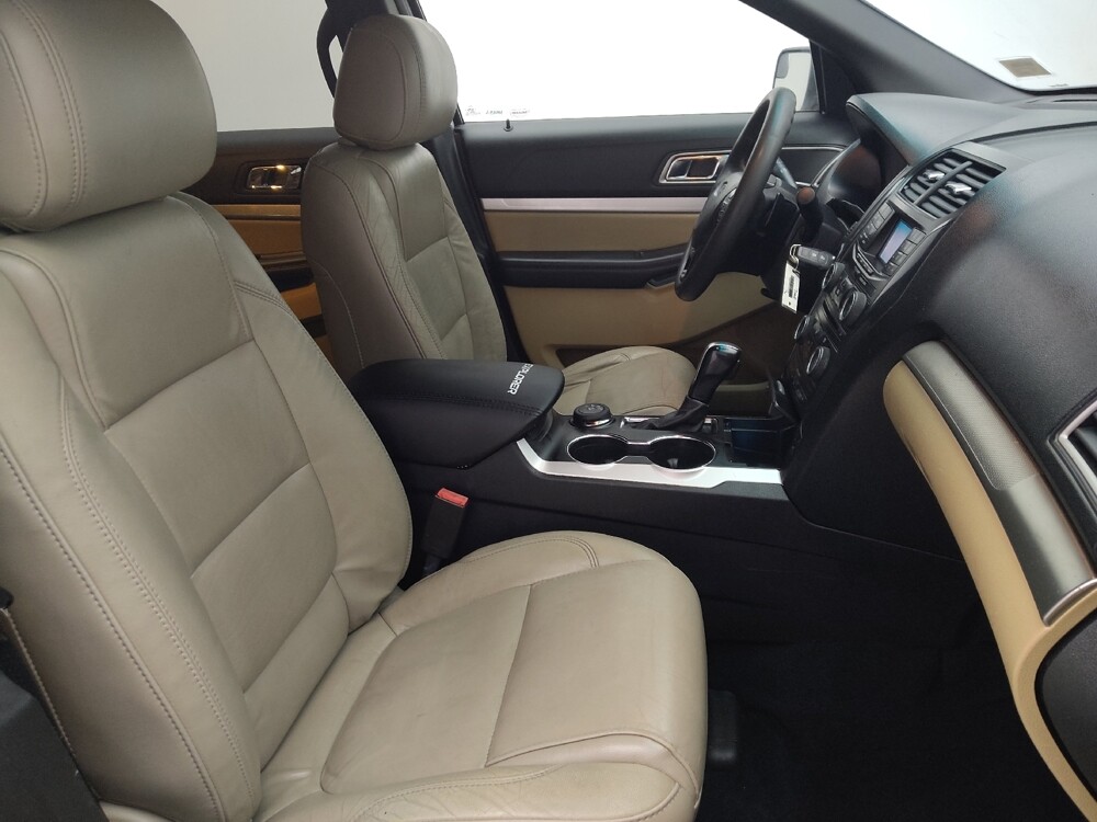 2017 Ford Explorer in Jacksonville, FL 32225 - 18146067 21