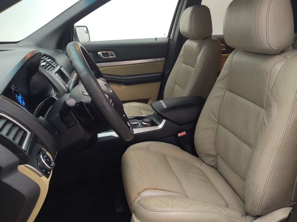 2017 Ford Explorer in Jacksonville, FL 32225 - 18146067 17
