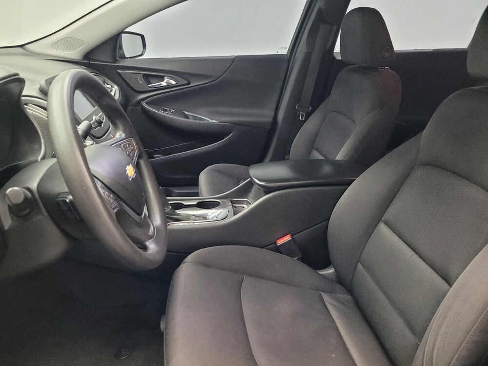2018 Chevrolet Malibu in Memphis, TN 38115 - 18146114 17