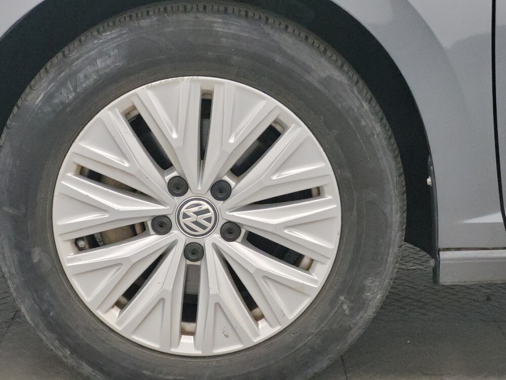 2019 Volkswagen Jetta in Memphis, TN 38115 - 18146117 31