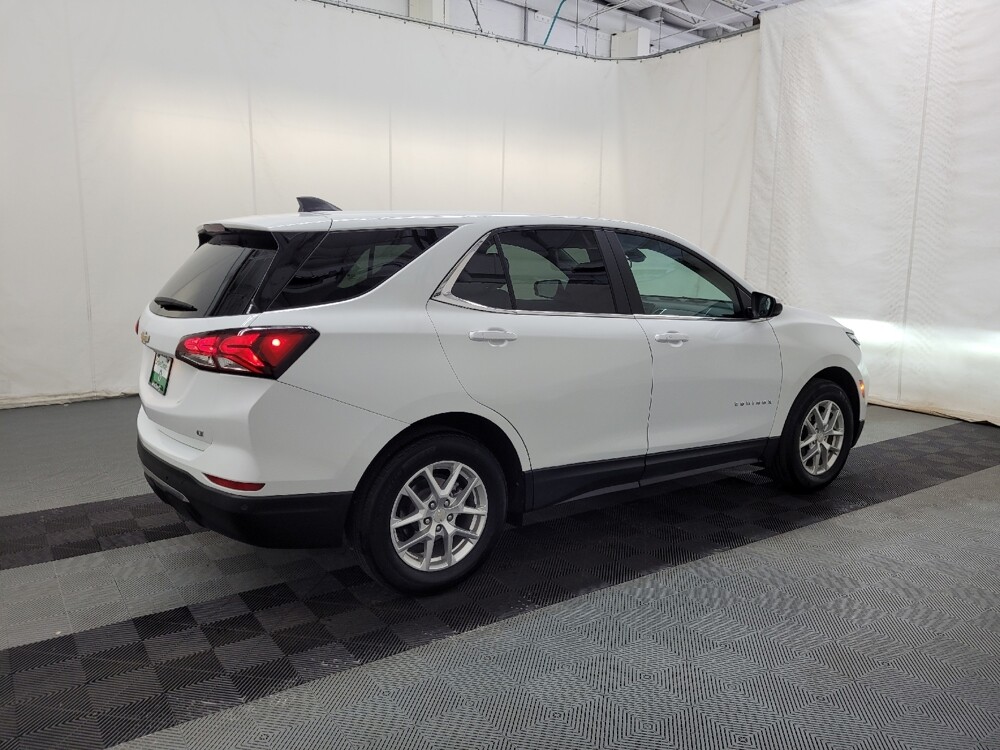 2023 Chevrolet Equinox in Plymouth Meeting, PA 19462 - 18146145 10