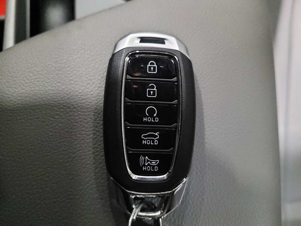 2022 Hyundai Elantra in Plymouth Meeting, PA 19462 - 18146146 32