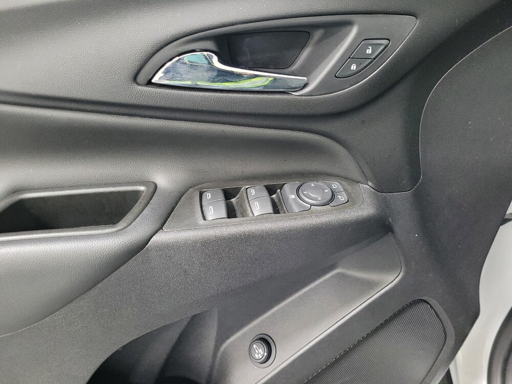 2020 Chevrolet Equinox in Plymouth Meeting, PA 19462 - 18146155 27