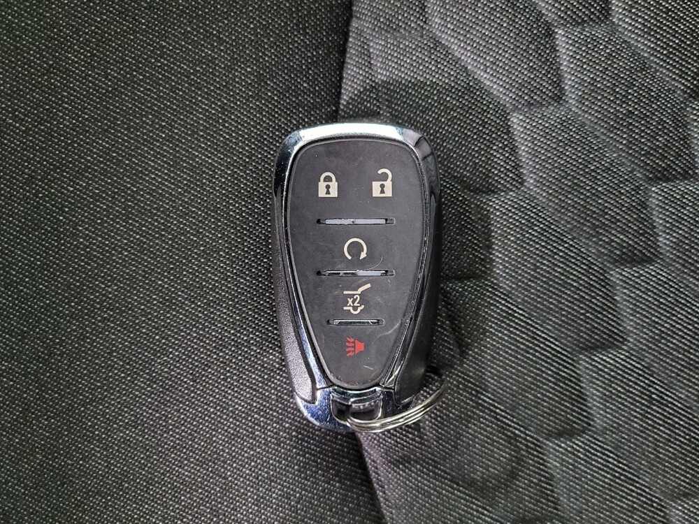 2020 Chevrolet Equinox in Plymouth Meeting, PA 19462 - 18146155 32