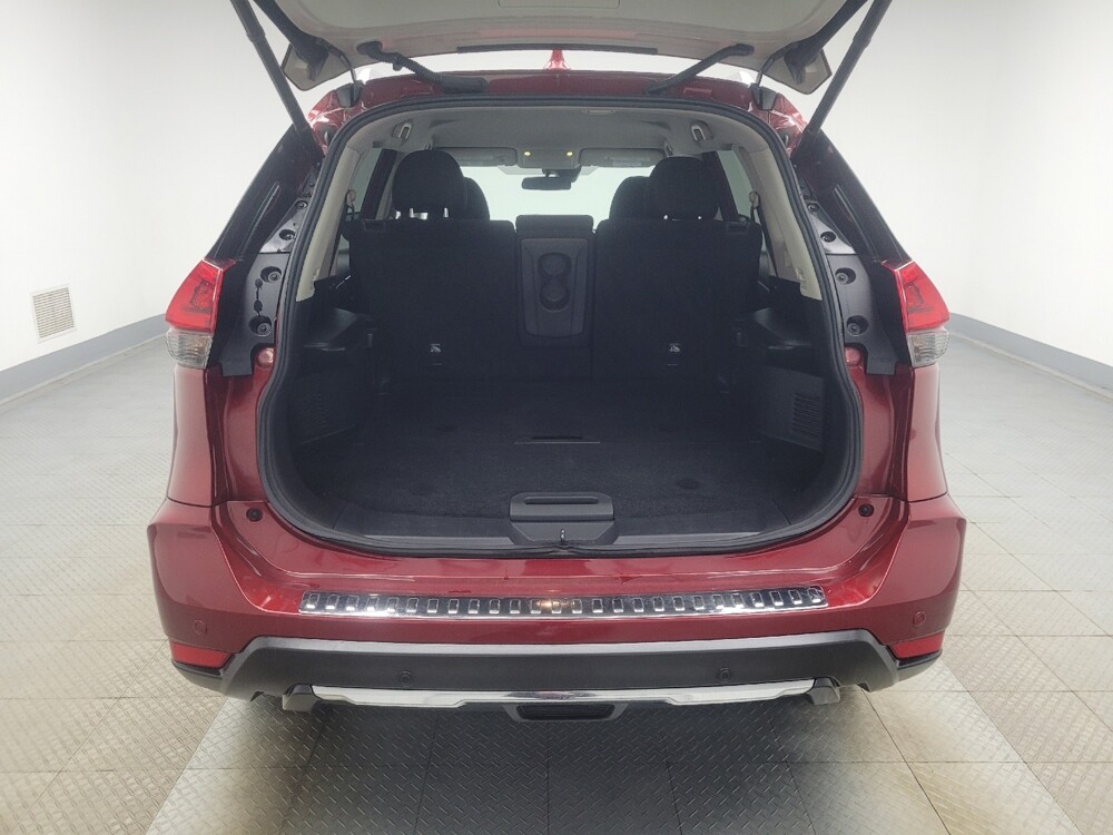 2019 Nissan Rogue in Highland, IN 46322 - 18146180 29