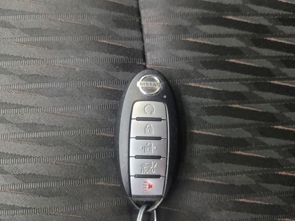 2019 Nissan Rogue in Highland, IN 46322 - 18146180 32
