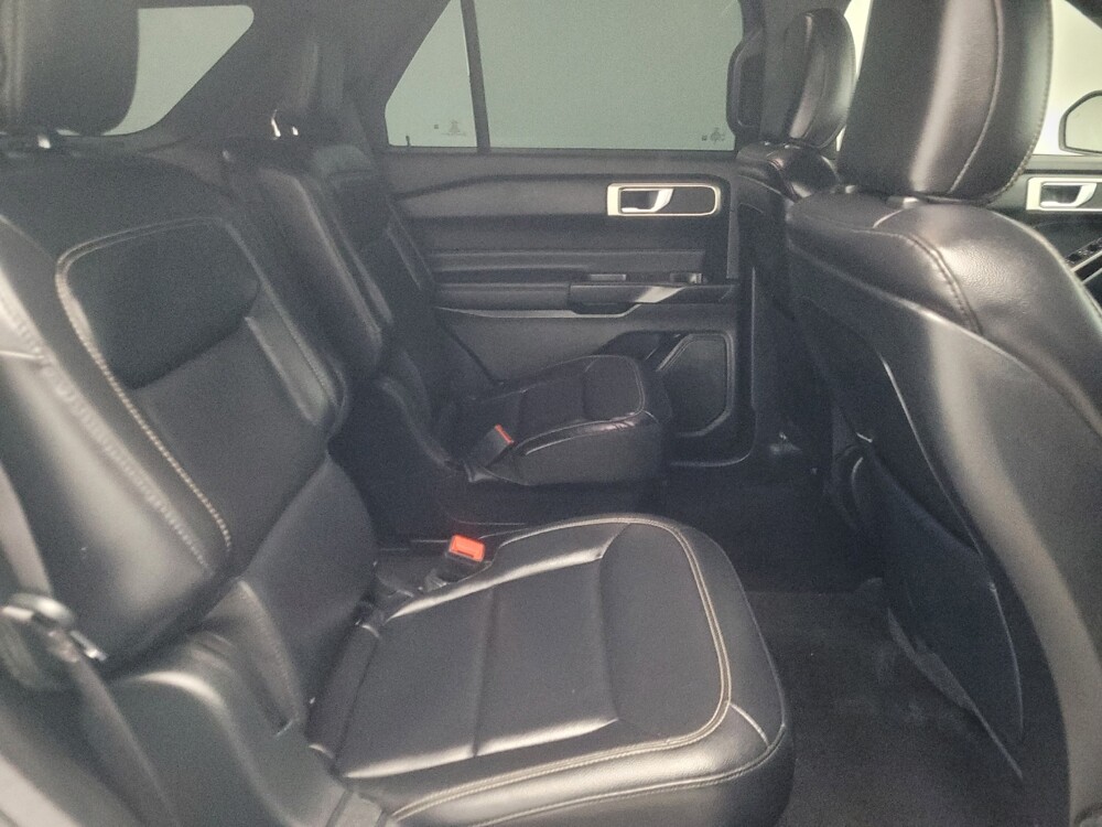 2020 Ford Explorer in Highland, IN 46322 - 18146181 19