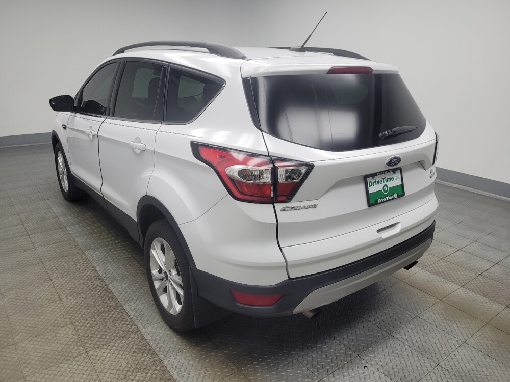 2018 Ford Escape in Indianapolis, IN 46222 - 18146183 5
