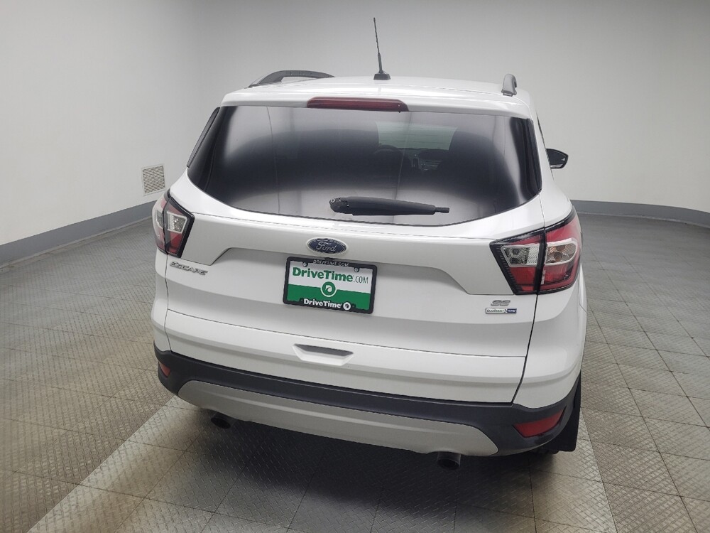 2018 Ford Escape in Indianapolis, IN 46222 - 18146183 7