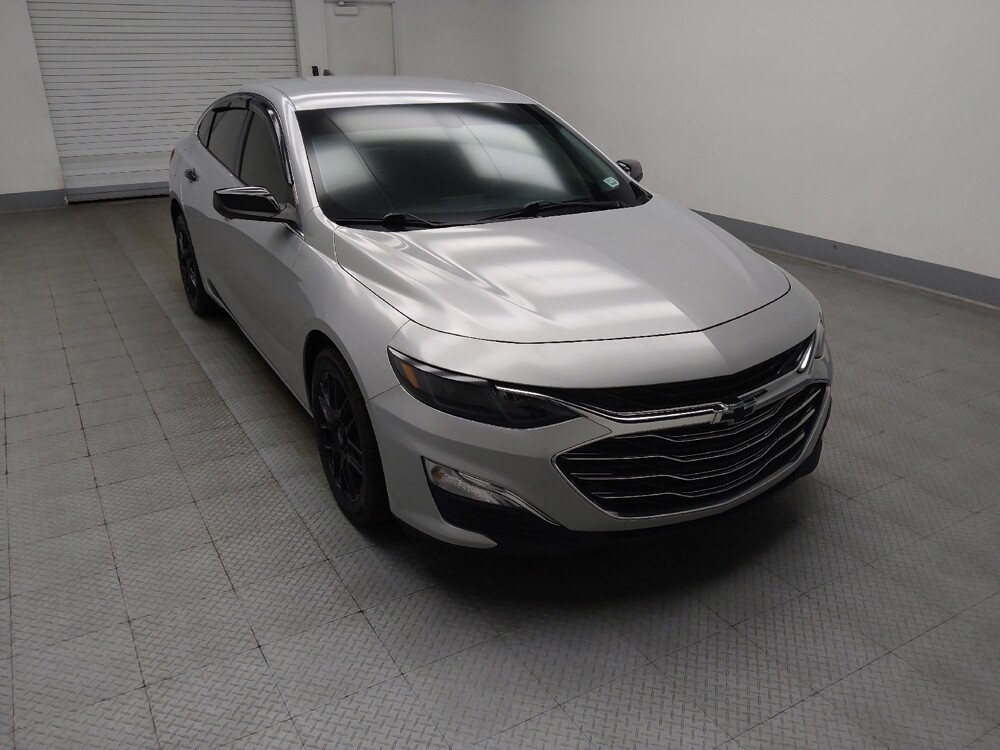 2019 Chevrolet Malibu in Highland, IN 46322 - 18146184 13