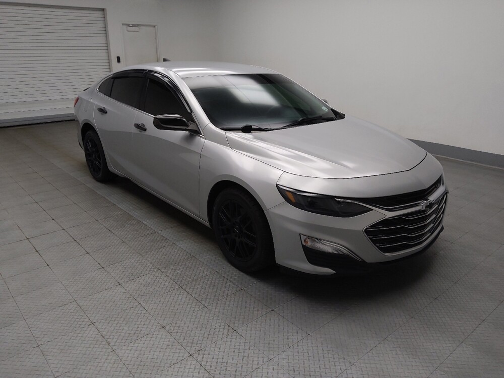 2019 Chevrolet Malibu in Highland, IN 46322 - 18146184 11