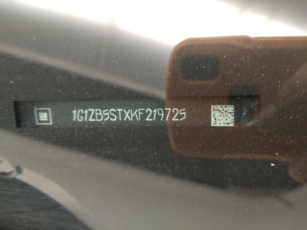 2019 Chevrolet Malibu in Highland, IN 46322 - 18146184 33