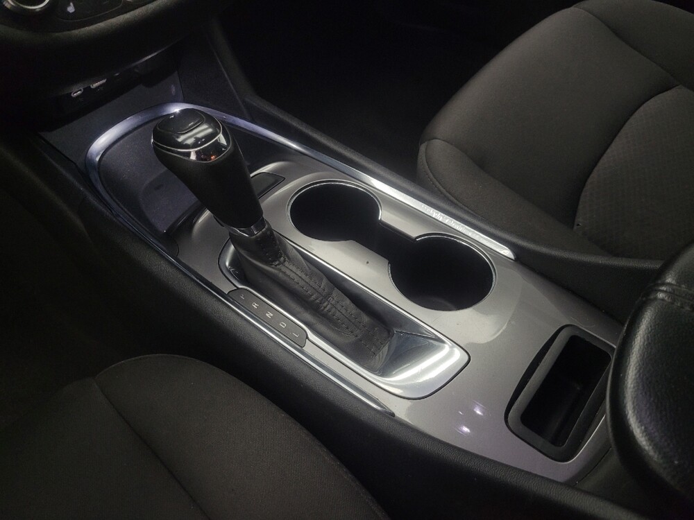 2020 Chevrolet Malibu in Highland, IN 46322 - 18146185 26