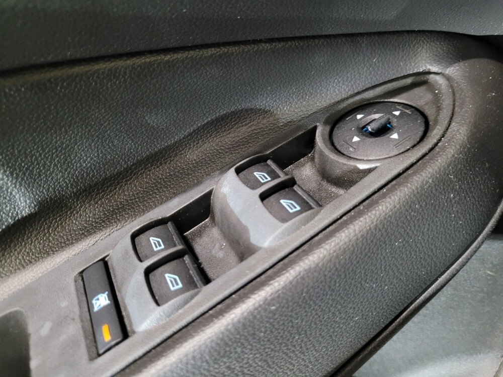 2017 Ford Escape in Laurel, MD 20724 - 18146235 27