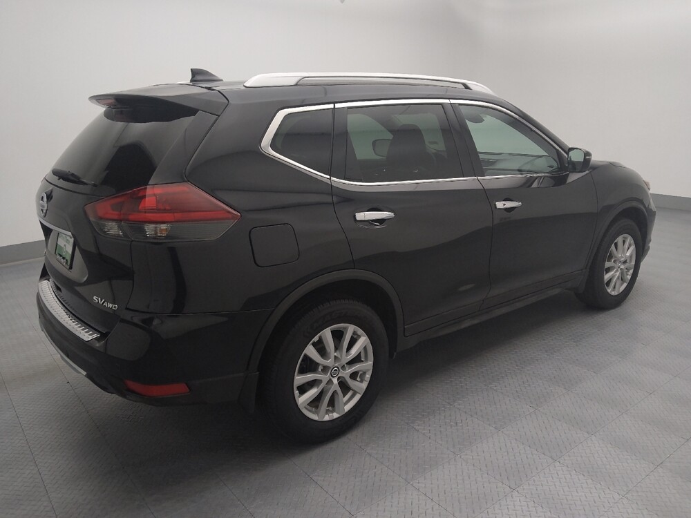 2019 Nissan Rogue in Gladstone, MO 64118 - 18146236 10