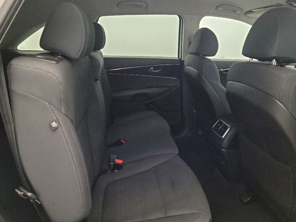 2018 Kia Sorento in New Castle, DE 19720 - 18146246 19