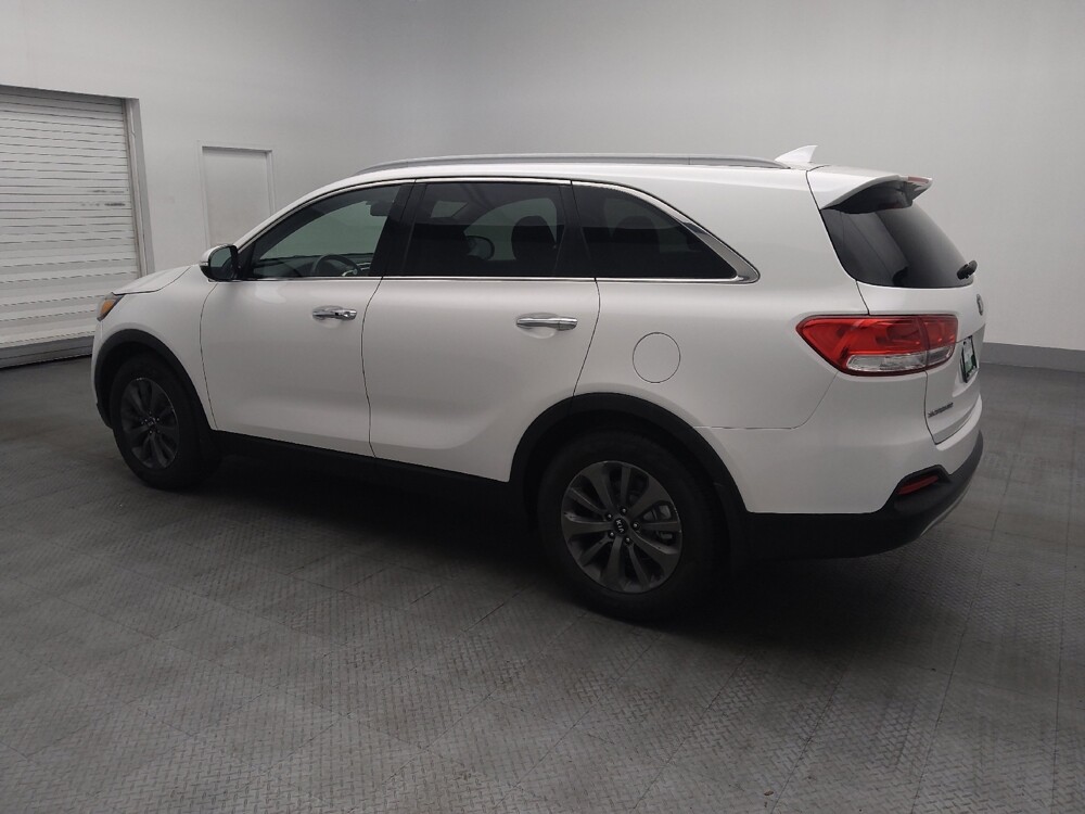 2017 Kia Sorento in Miami, FL 33157 - 18146305 3