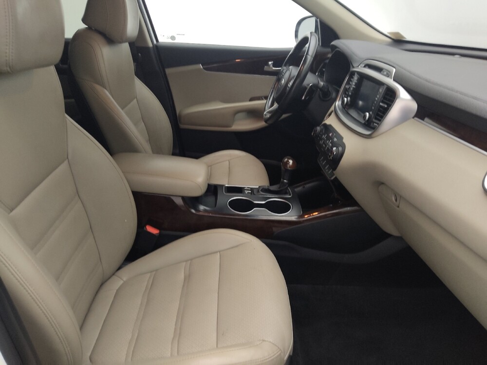 2017 Kia Sorento in Miami, FL 33157 - 18146305 21