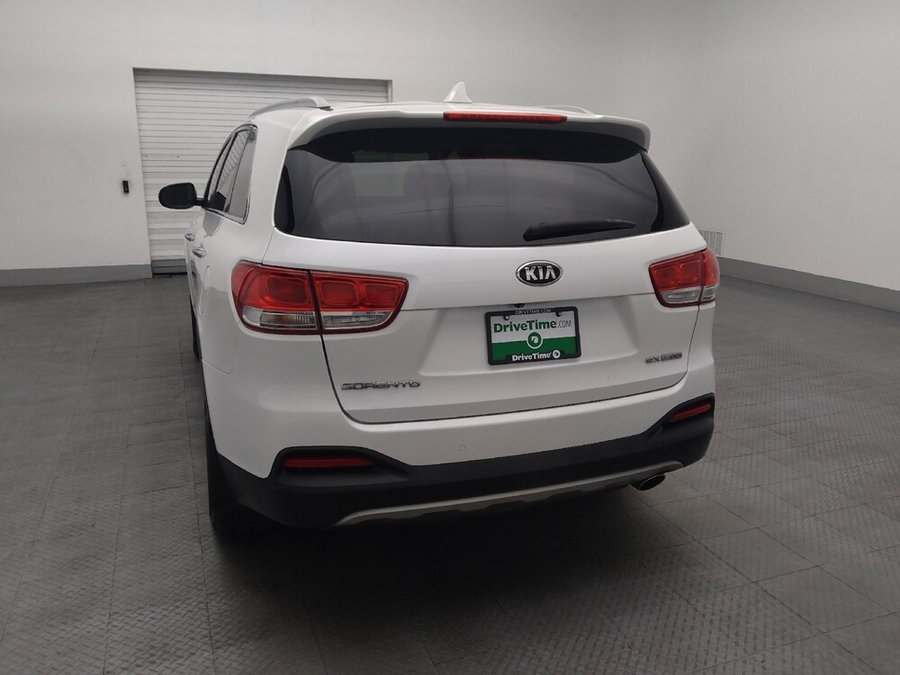2017 Kia Sorento in Miami, FL 33157 - 18146305 6
