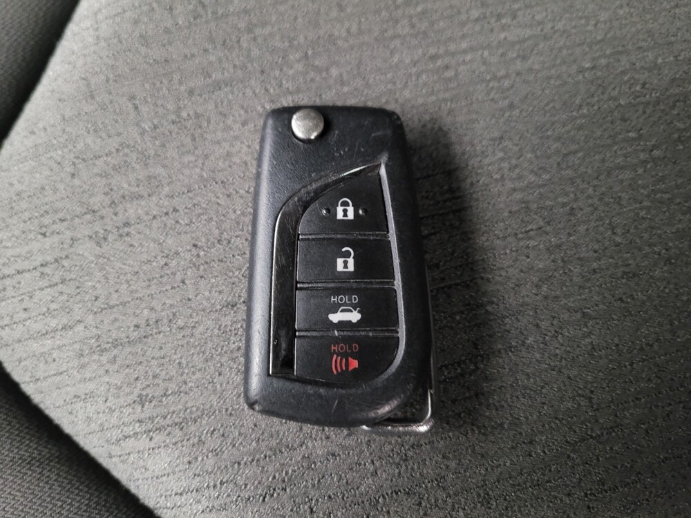 2020 Toyota Camry in Montclair, CA 91763 - 18146312 32