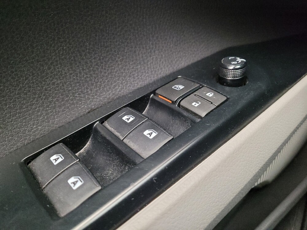 2020 Toyota Camry in Montclair, CA 91763 - 18146312 27