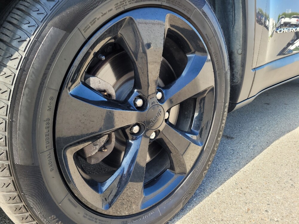 2020 Jeep Cherokee in Montclair, CA 91763 - 18146313 31