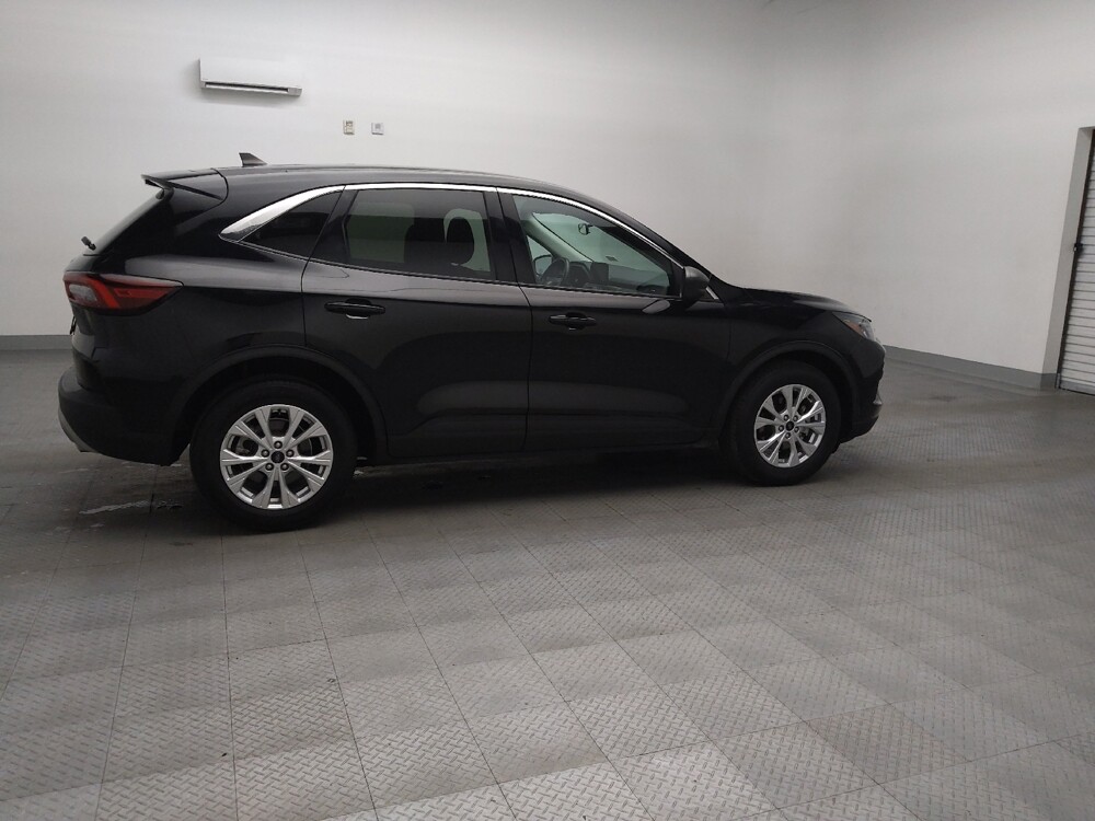 2023 Ford Escape in Live Oak, TX 78233 - 18146322 10