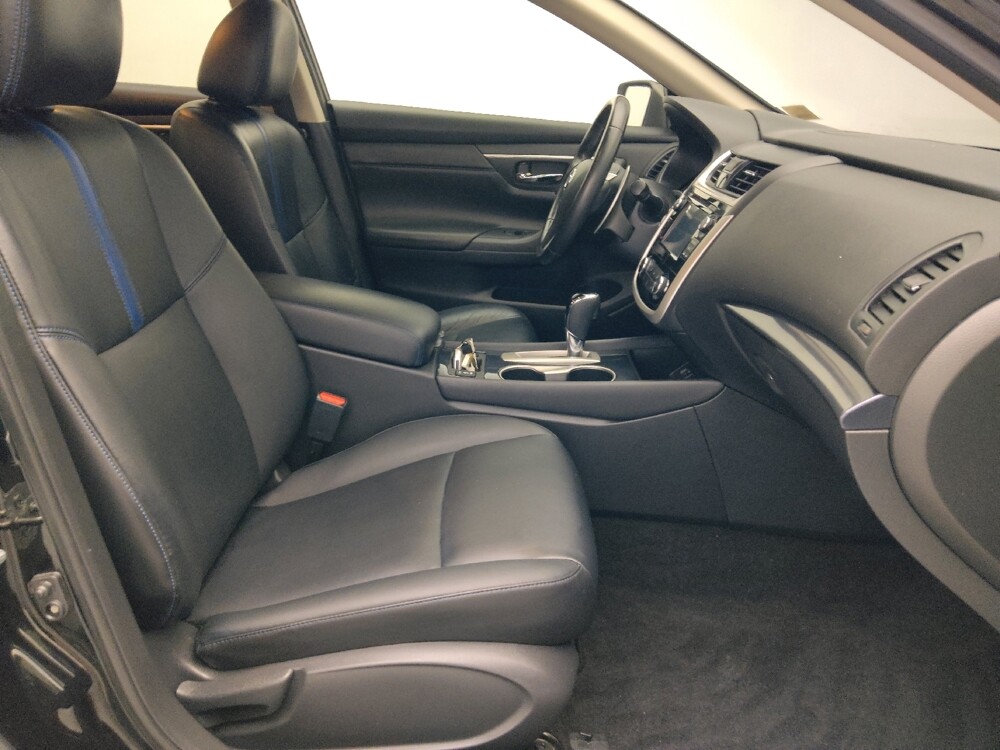 2018 Nissan Altima in Orlando, FL 32808 - 18146326 21