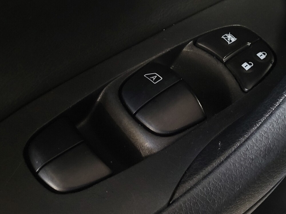 2018 Nissan Altima in Orlando, FL 32808 - 18146326 27