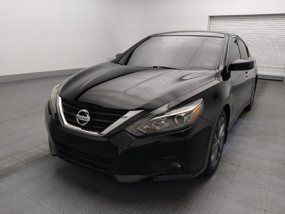 2018 Nissan Altima in Orlando, FL 32808 - 18146326 15
