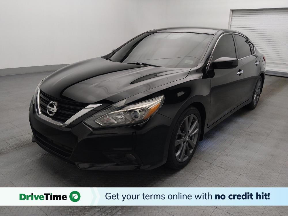 2018 Nissan Altima in Orlando, FL 32808 - 18146326