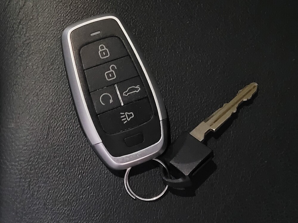 2018 Nissan Altima in Orlando, FL 32808 - 18146326 32