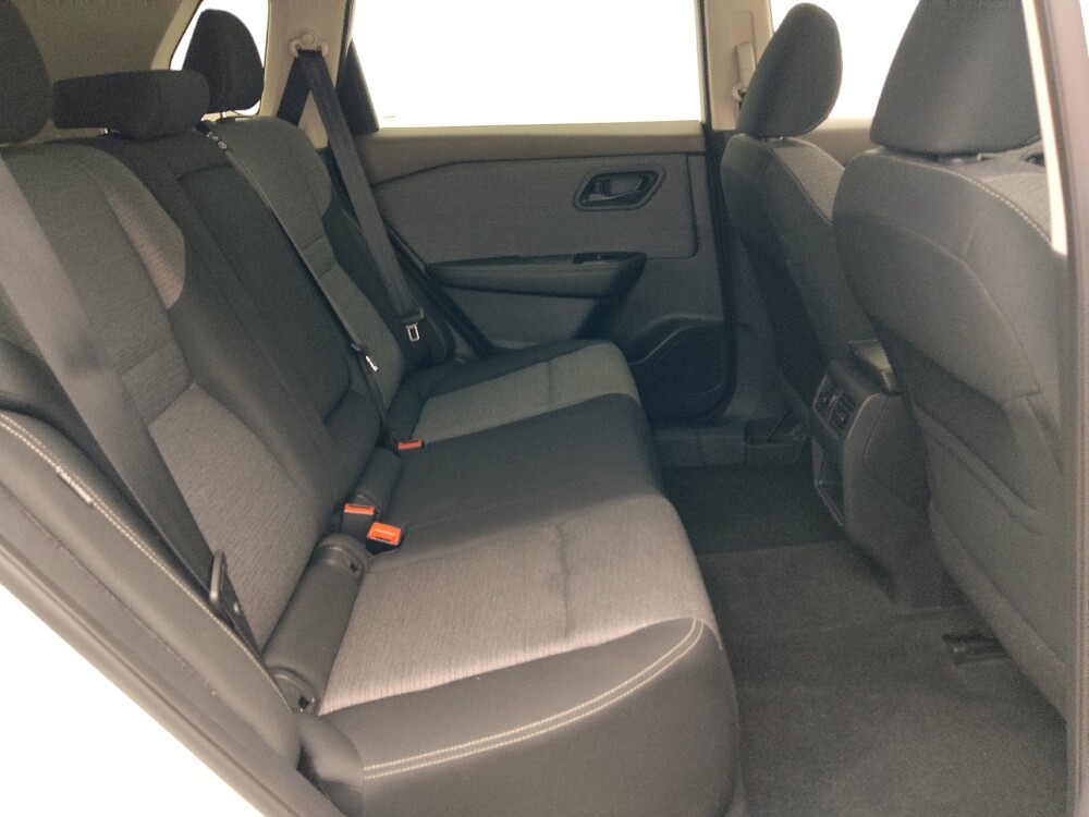2022 Nissan Rogue in Orlando, FL 32808 - 18146328 19