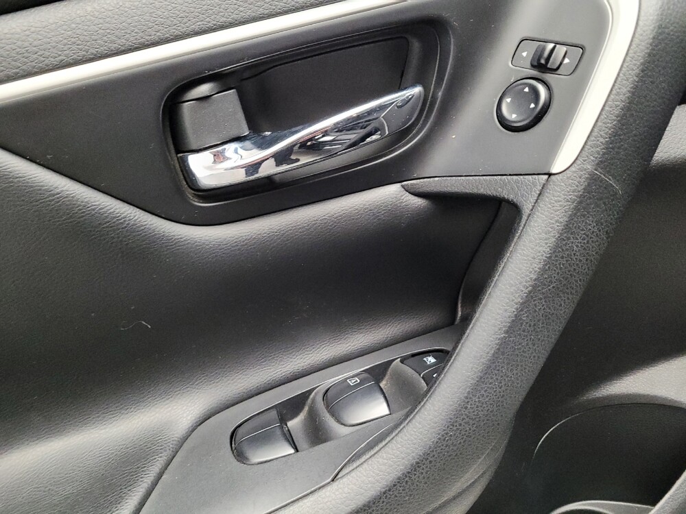 2016 Nissan Altima in Riverside, CA 92504 - 18146336 27