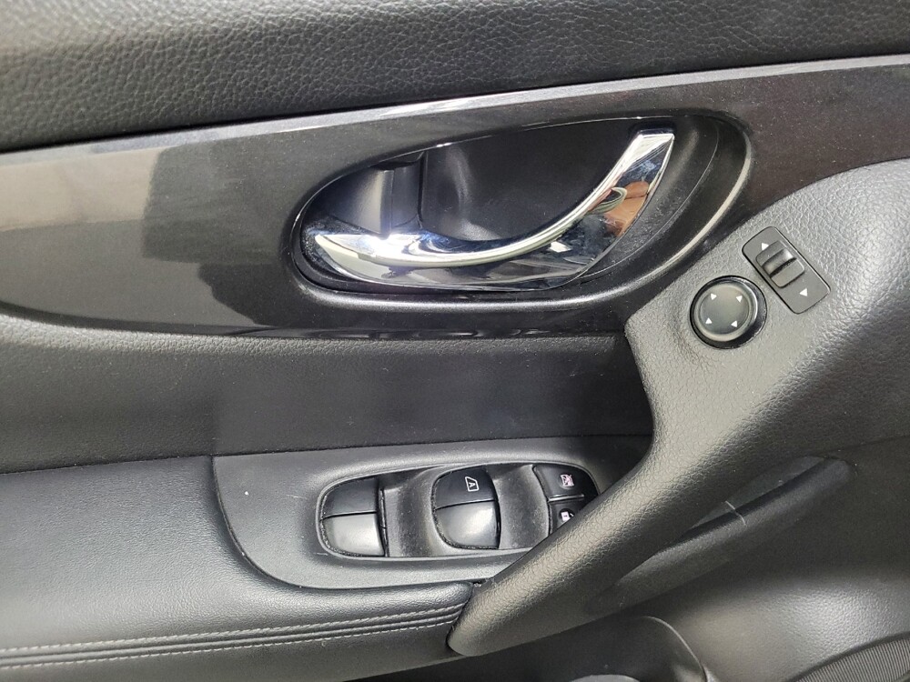 2017 Nissan Rogue in Plymouth Meeting, PA 19462 - 18146337 27