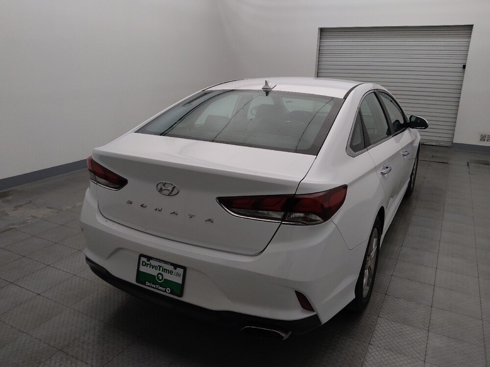 2018 Hyundai Sonata in Houston, TX 77034 - 18146338 7