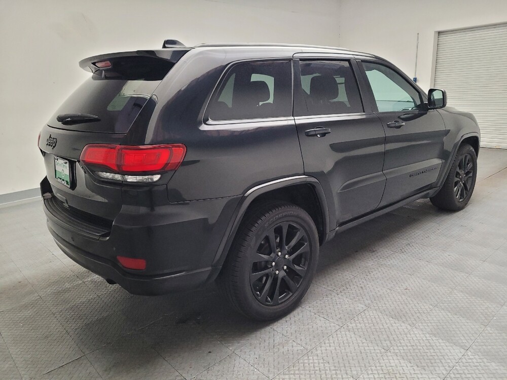 2017 Jeep Grand Cherokee in Sacramento, CA 95821 - 18146339 9