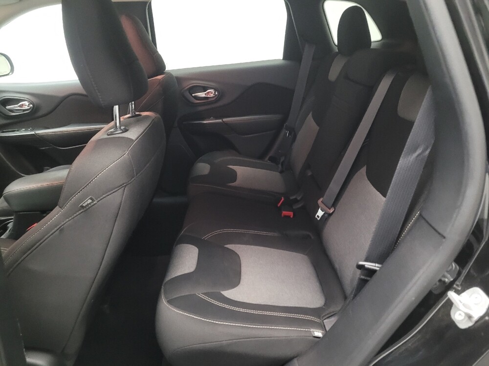 2014 Jeep Cherokee in Riverside, CA 92504 - 18146346 18