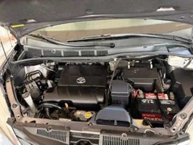 2011 Toyota Sienna in Harrisonburg, VA 22801 - 18146352 10