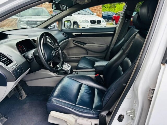 2010 Honda Civic in Harrisonburg, VA 22801 - 18146353 7