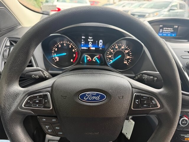 2018 Ford Escape in Pottsville, PA 17901 - 18146359 14