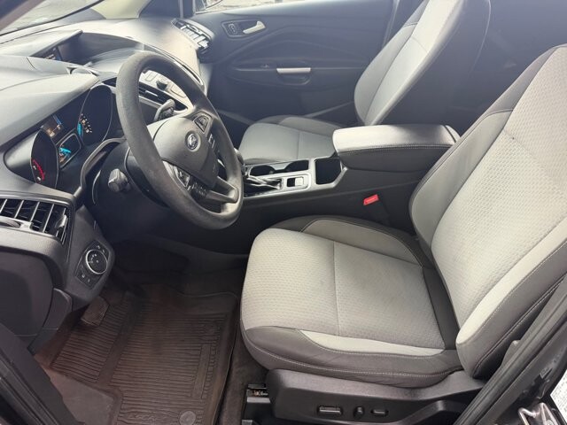 2018 Ford Escape in Pottsville, PA 17901 - 18146359 9