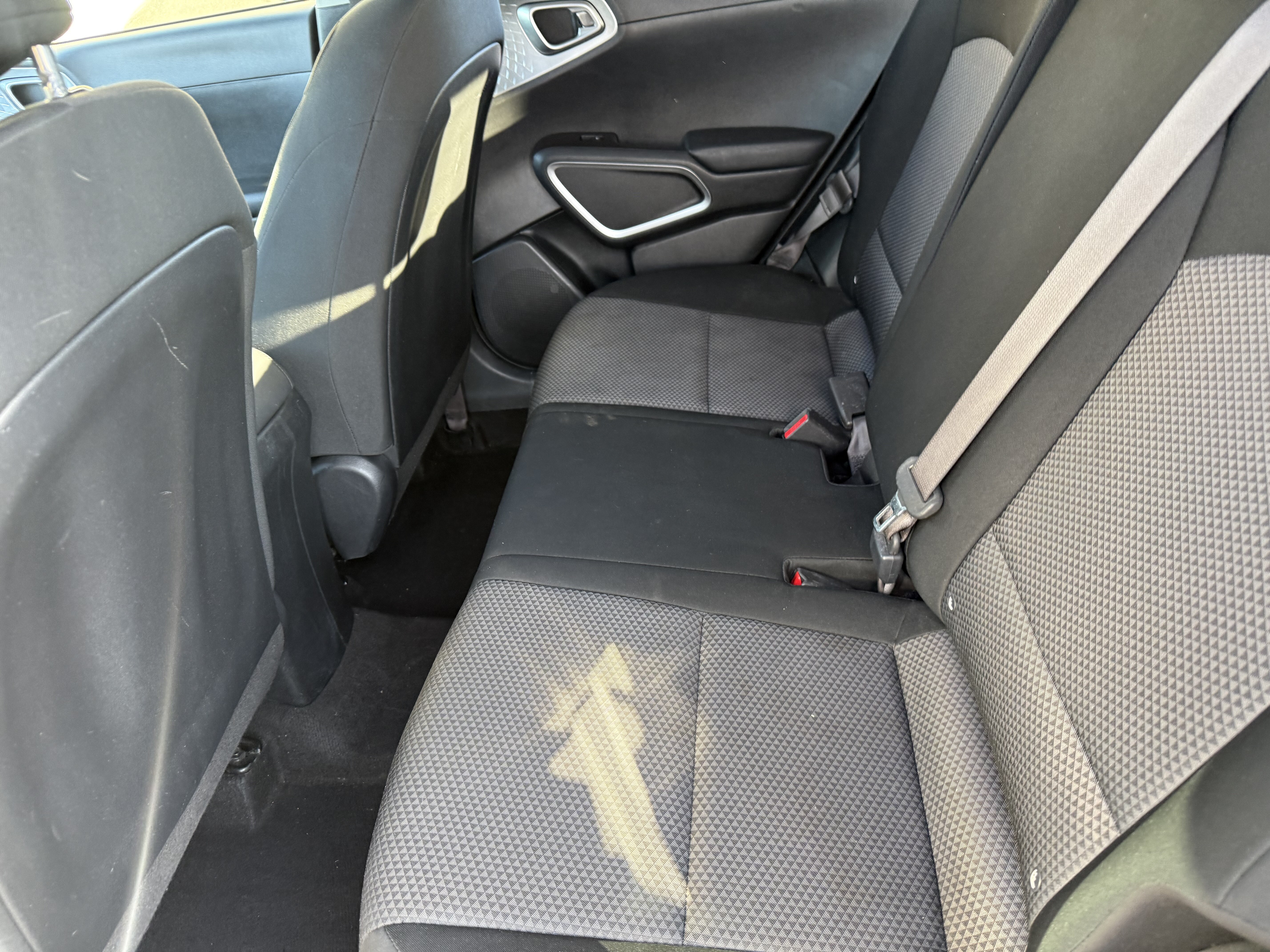 2022 Kia Soul in Phoenix, AZ 85022 - 18146374 8