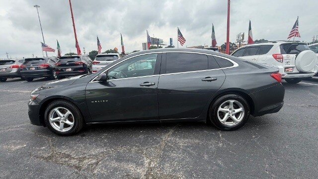 2017 Chevrolet Malibu in Dallas, TX 75228 - 18146422 9