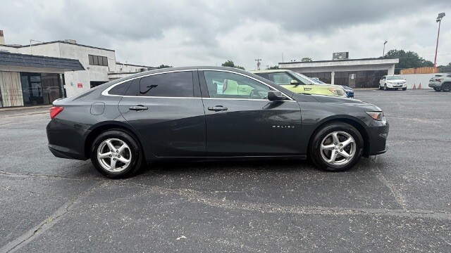 2017 Chevrolet Malibu in Dallas, TX 75228 - 18146422 4