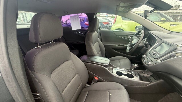 2017 Chevrolet Malibu in Dallas, TX 75228 - 18146422 16