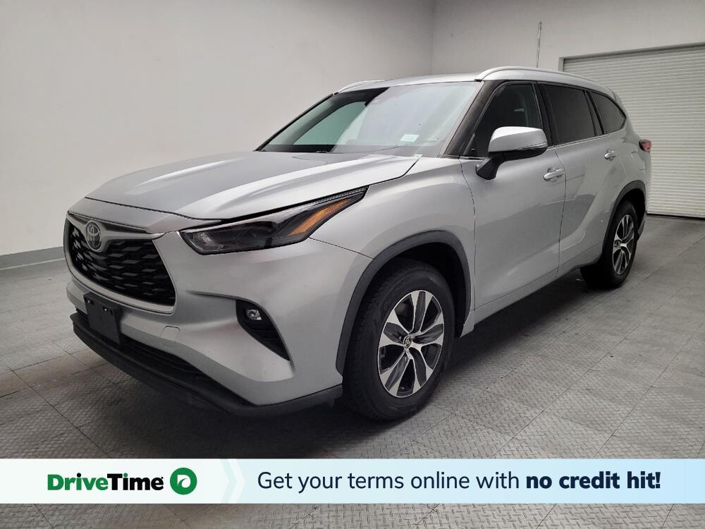 2022 Toyota Highlander in Riverside, CA 92504 - 18146427