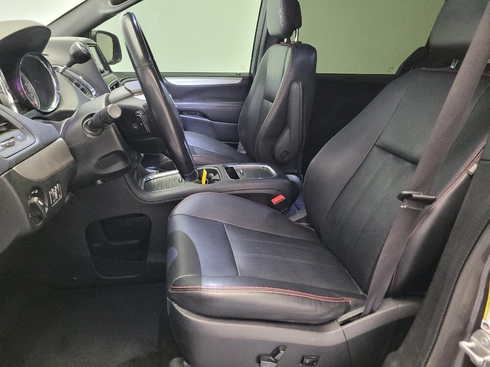 2019 Dodge Grand Caravan in Torrance, CA 90504 - 18146429 17